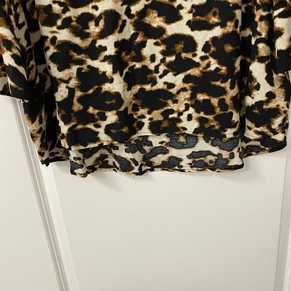 Ruby Rd. Leopard Print Long Sleeve Blouse. Large. Animal Print. Cute. Chic. - Picture 4 of 9